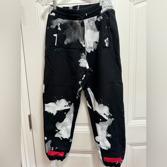 Off White White Liquid Spots Cotton Jogging Pants